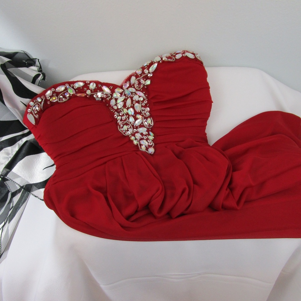 👗Host Pick👗Red Chiffon Strapless Party Dress - Picture 6 of 8